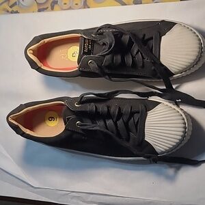 Skechers Street Los Angeles Platform Sneakers 👟